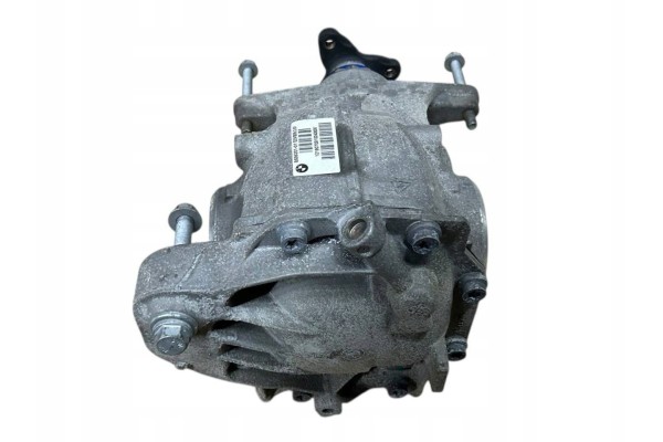 Rear differential BMW 5 G30 G31 G38 8686201 Catalog number of the part 8686201