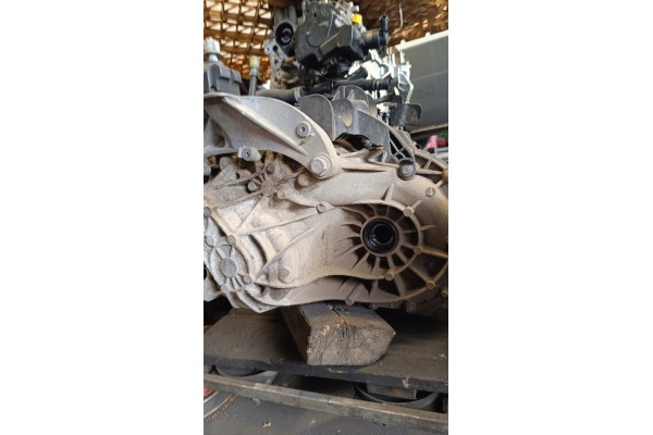 Transmission 1 6 Talento Traffic Vivaro primstar Nv300 Pf6 321010 294R Transmission type not specified