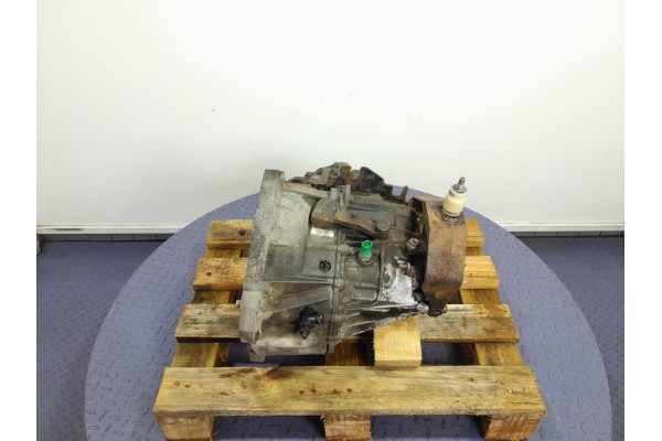 RENAULT MASTER II LIFT 2 5 DCI 120 KM MANUAL GEARBOX PF6G9U