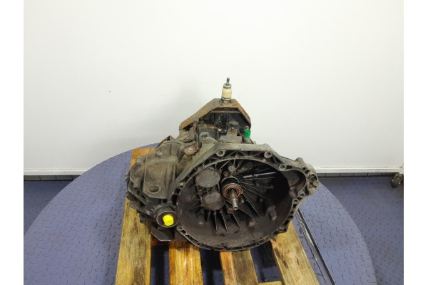 RENAULT MASTER II LIFT 2 5 DCI 120 KM MANUAL GEARBOX PF6G9U Catalog number of the part 956025 Ambit