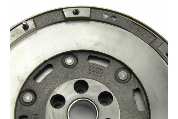 TWO MASS WHEEL CITROEN C4 PICASSO C5 III DS5 PEUGEOT 3008 508 1 6 HDI VALEO Catalog number of the part 836047