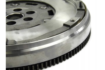 TWO MASS WHEEL CITROEN C4 PICASSO C5 III DS5 PEUGEOT 3008 508 1 6 HDI VALEO Part manufacturer Valeo