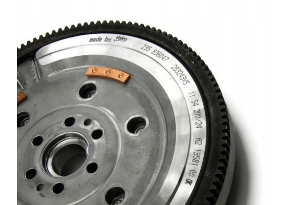 TWO MASS WHEEL CITROEN C4 PICASSO C5 III DS5 PEUGEOT 3008 508 1 6 HDI VALEO Engine type diesel