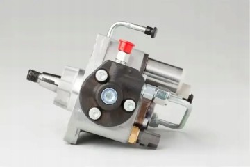 HIGH PRESSURE PUMP DCRP300370 DENSO NISSAN