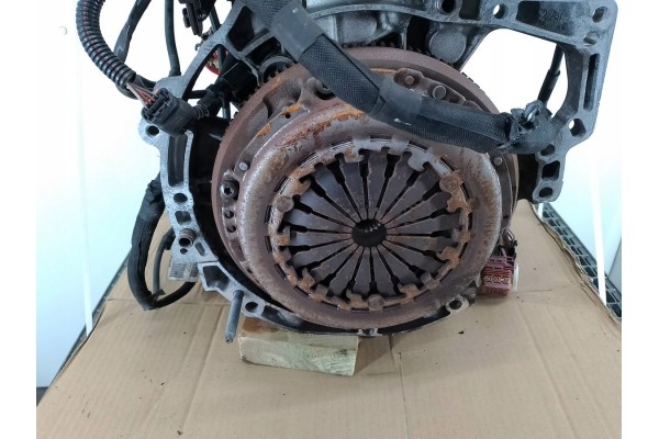 ENGINE PEUGEOT 208 HM01 10B217 1 2 VTI Catalog number of the part HM01 10B217