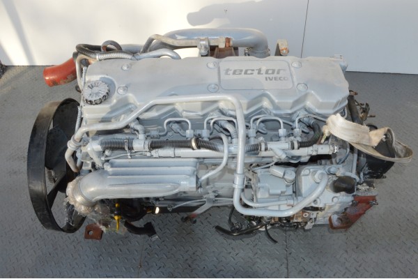 Motor Iveco Eurocargo Tector Stralis 5.9 120E18 E18 completo F4AE0681E