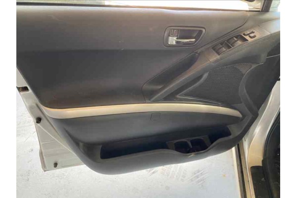 TOYOTA COROLLA VERSO (R1) 2.0 D-4D Sol