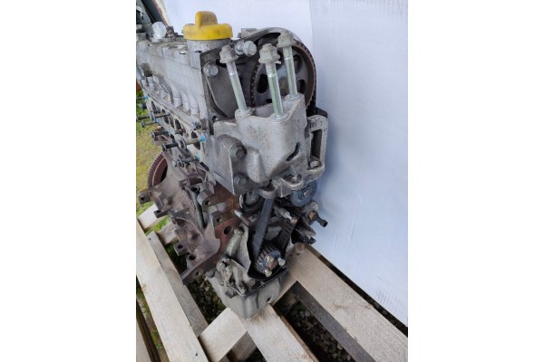 FIAT BRAVO II 2 2007 YEAR ENGINE 1 4 16V 90KM 192B2000 167TYS KM 55208533 Part manufacturer Fiat OE