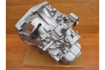 FIAT GRANDE PUNTO EVO 500 DOBLO LINEA GEARBOX 1 4 8V 1 2 5 Gears 300 PLN Catalog number of the part 55198599 55196336 5 biegow F