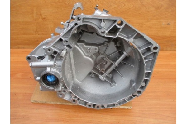 FIAT GRANDE PUNTO EVO 500 DOBLO LINEA GEARBOX 1 4 8V 1 2 5 Gears 300 PLN Transmission type manual