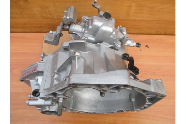 FIAT GRANDE PUNTO EVO 500 DOBLO LINEA GEARBOX 1 4 8V 1 2 5 Gears 300 PLN Engine type gasoline
