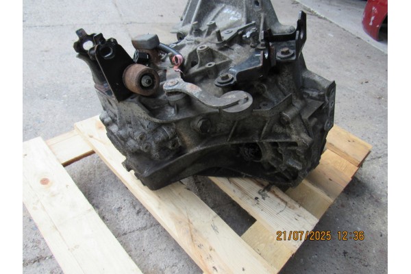 GEARBOX COROLLA E15 YARIS AURIS 1 4D4D 90KM 6 GEARS 31115 0D100 Transmission type manual