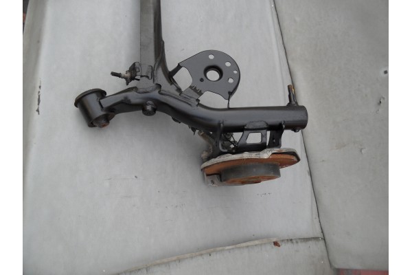 Viga de eje trasero para Suzuki Swift MK7 4x4 4WD con discos