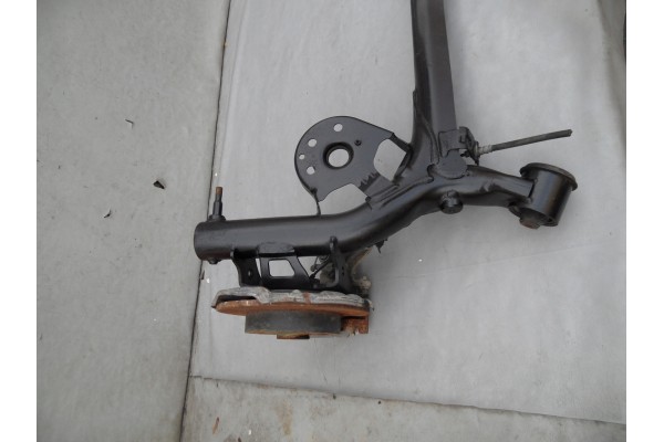 Viga de eje trasero para Suzuki Swift MK7 4x4 4WD con discos