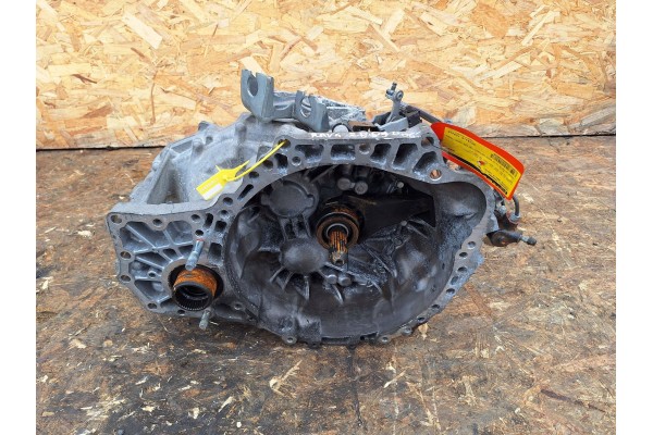 GEARBOX TOYOTA RAV4 III 06 12 2 2 D4D D CAT 4x4 140000km