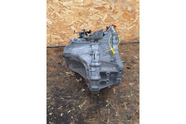 GEARBOX TOYOTA RAV4 III 06 12 2 2 D4D D CAT 4x4 140000km Catalog number of the part VAV7516