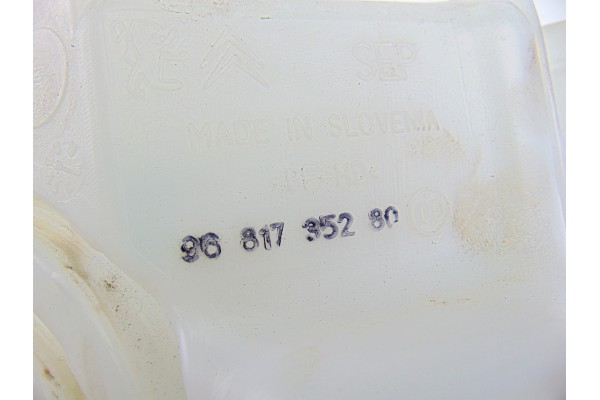 9681735280  DEPOSITO LIMPIA CITROEN C3 PICASSO Exclusive 2013 9681735280 193289 CITROEN - 4