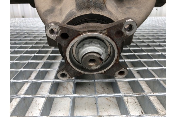 REAR DIFFER BRIDGE MERCEDES W906 A9063500900 2 1 163HP Bus Catalog number of the part LORK 372 32870 A9063500900
