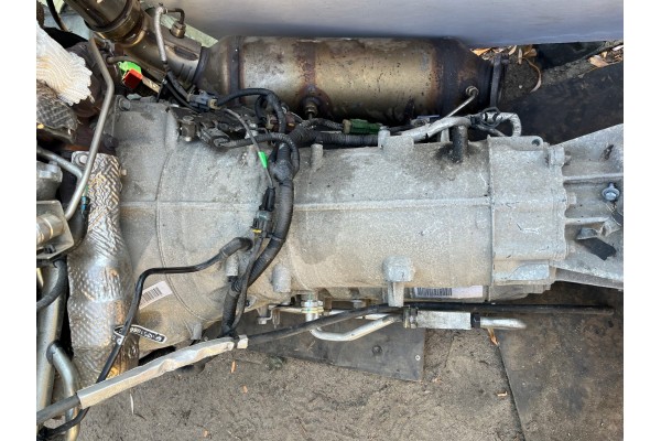 JEEP GRAND CHEROKEE WK2 GEARBOX 3 0 15R Part manufacturer Jeep OE