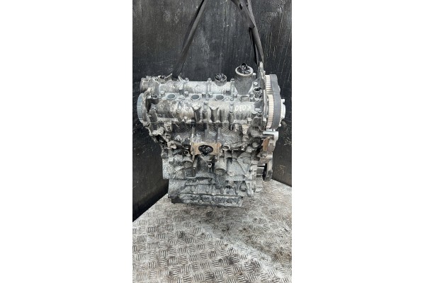 Complete engine Skoda Octavia Mk4 2022 DGE Engine type hybrid