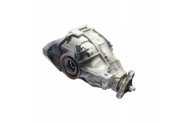 Mercedes W205 W213 C253 Rear Axle Differential Bridge Rear 3 066 A2053509527