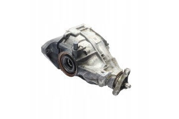 Mercedes W205 W213 C253 Rear Axle Differential Bridge Rear 3 066 A2053509527