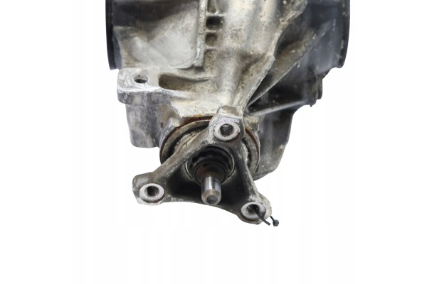 Mercedes W205 W213 C253 Rear Axle Differential Bridge Rear 3 066 A2053509527 Quality of parts according to GVO Q original with f