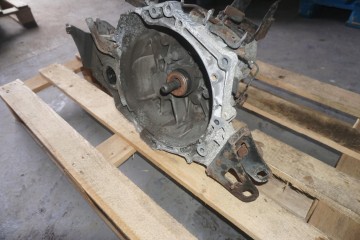 TOYOTA AURIS AND E15 TRANSMISSION 1 33B 6SPEED 3030002160 EC60 Car type passenger cars