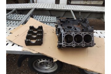 BLOCK AUDI Q7 3 0 TDI BUG BDB CONDITION Part manufacturer Audi OE