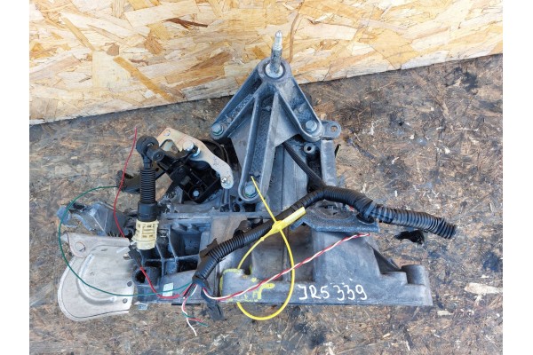 GEARBOX NISSAN JUKE AND 10 20 1 6 16V JR5339 Part manufacturer Nissan OE