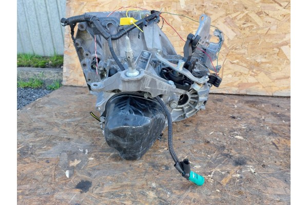GEARBOX NISSAN JUKE AND 10 20 1 6 16V JR5339 Car type passenger cars