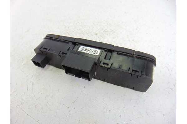 6P0927137B INTERRUPTOR SEAT IBIZA SC (6P5) Style Connect 2016 6P0927137B 195456 SEAT - 1