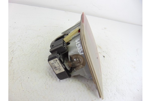 6910537 PILOTO TRASERO IZQUIERDO INTERIOR BMW SERIE 3 BERLINA (E46) 330d 2003 6910537 195639 BMW - 3