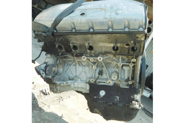 VW TOUAREG AND ENGINE 5 0 TDI BITURBO AYH Car type passenger cars
