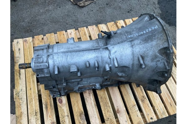 JEEP GRAND CHEROKEE GEARBOX P68271031AA Part manufacturer Jeep OE