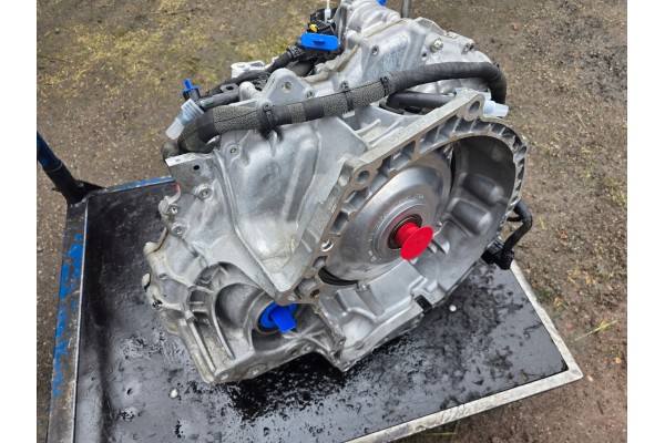 BMW U06 U1 30eX TWO CHAIN GEARBOX GN7Q40KG X1 X2
