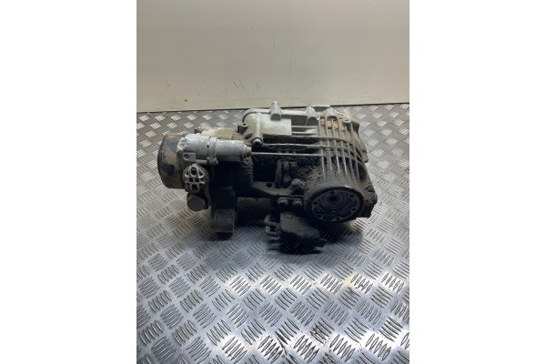 Volkswagen Transporter Caravelle T5 2010 Rear differential