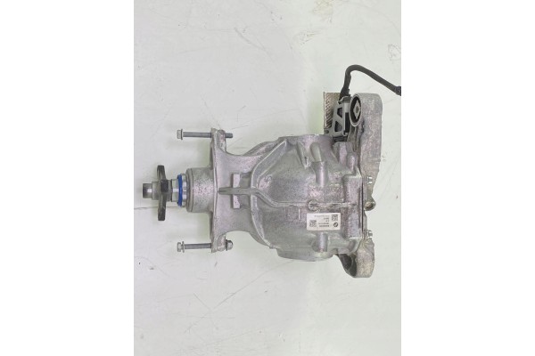 REAR BRIDGE DIFFERENTIAL BMW G14 G15 8686983 2 81 Car type passenger cars