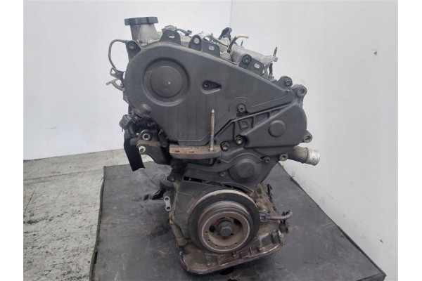 Motor diésel trasero Toyota Avensis I T22 2.0D4D 110HP 1997-2000 Cód