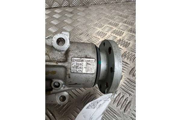 BMW X4 G02 2019 FRONT DIFFERENTIAL 8487444 Part manufacturer BMW OE