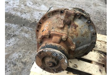 20518202 VOLVO Differential drive axle