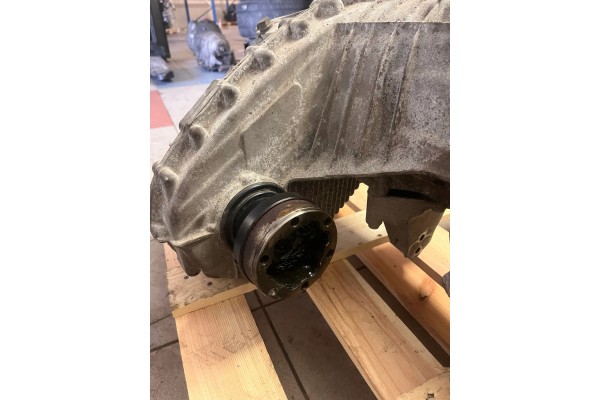 PORSCHE CAYENNE AND 1 7L 09D300038G GEARBOX Transmission type automatic