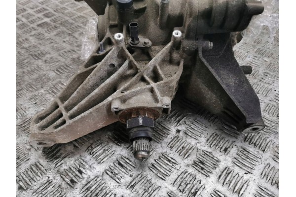 Rear differential Land Rover Evoque II K8D24N053AC Part manufacturer Land Rover OE