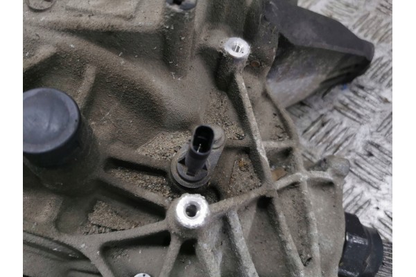 Rear differential Land Rover Evoque II K8D24N053AC Catalog number of the part K8D24N053AC