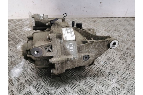 Rear differential Land Rover Evoque II K8D24N053AC Catalog number of the original 10438348