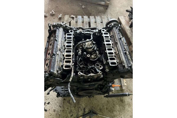 Audi A8 S8 D3 4E 2004 Engine Catalog number of the part POR5061