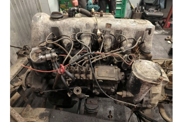 Mercedes Benz W123 1980 Complete OM616 engines Catalog number of the part OM616