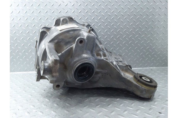 Rear differential Land Rover Defender MPLA4A213BA Car type 4x4 SUV