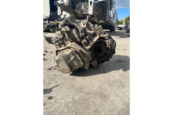 GEARBOX ZP0 SUZUKI SWIFT 1 2 Part manufacturer Suzuki OE