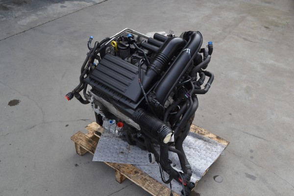ENGINE VW Golf VII MK7 1 4 TSI 125HP 58tys km CPV CPVB e Golf F V Engine type petrol